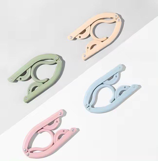 Mini Foldable Plastic Hanger